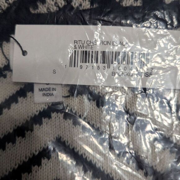 🧶 NWT The Drop Ritu Crochet Maxi Dress Black White Chevron Beach - Picture 5 of 5